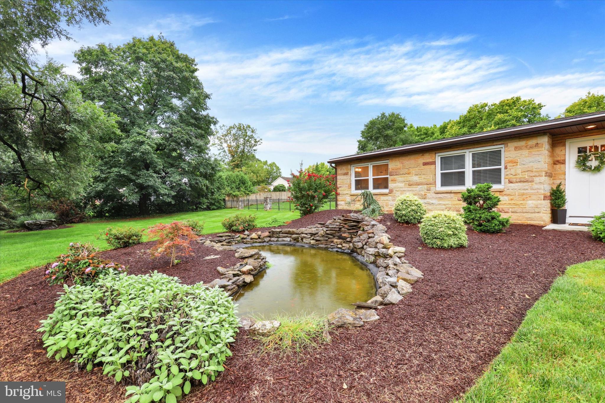 1012 ROCKLEDGE DRIVE