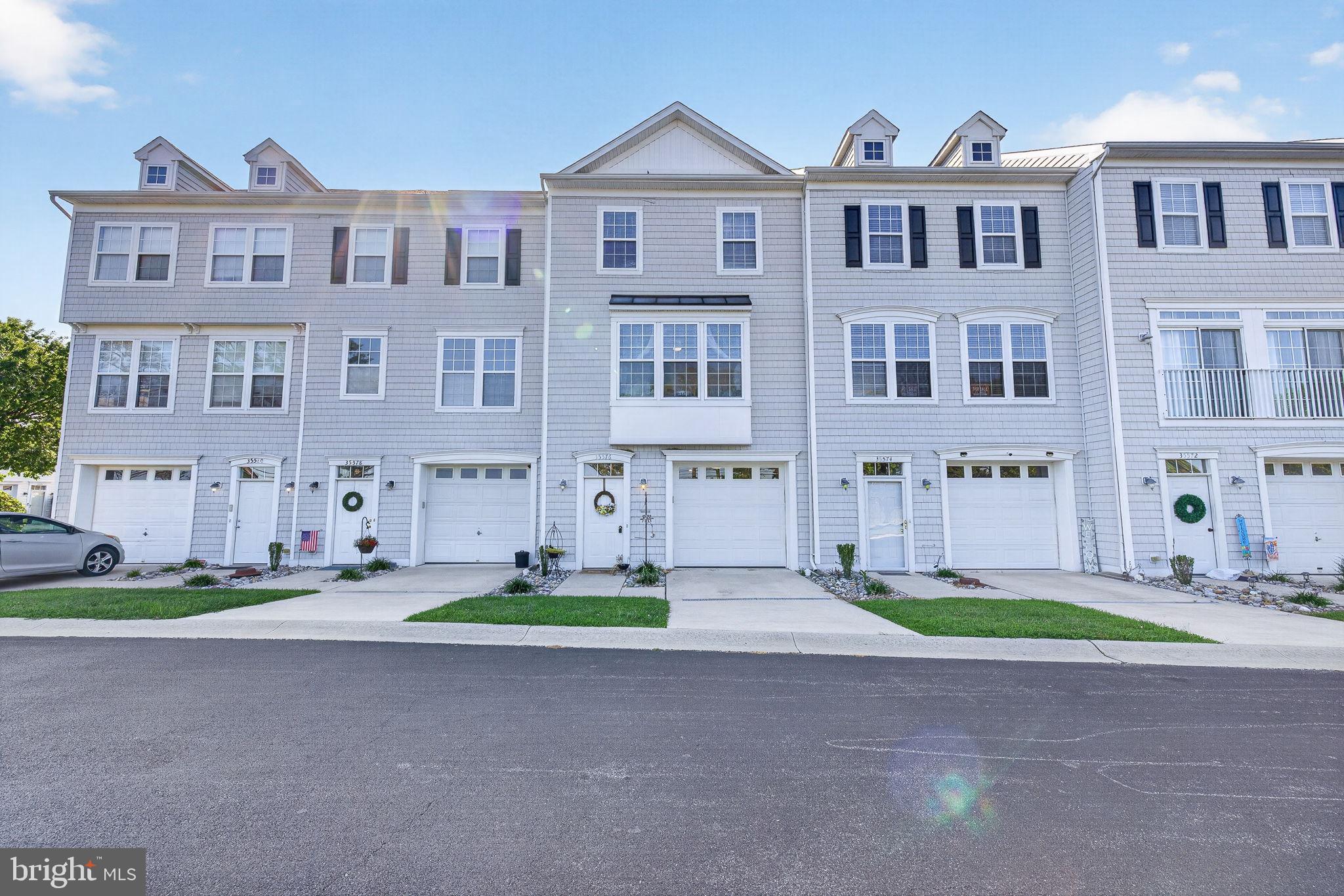 35576 N GLOUCESTER CIRCLE B13