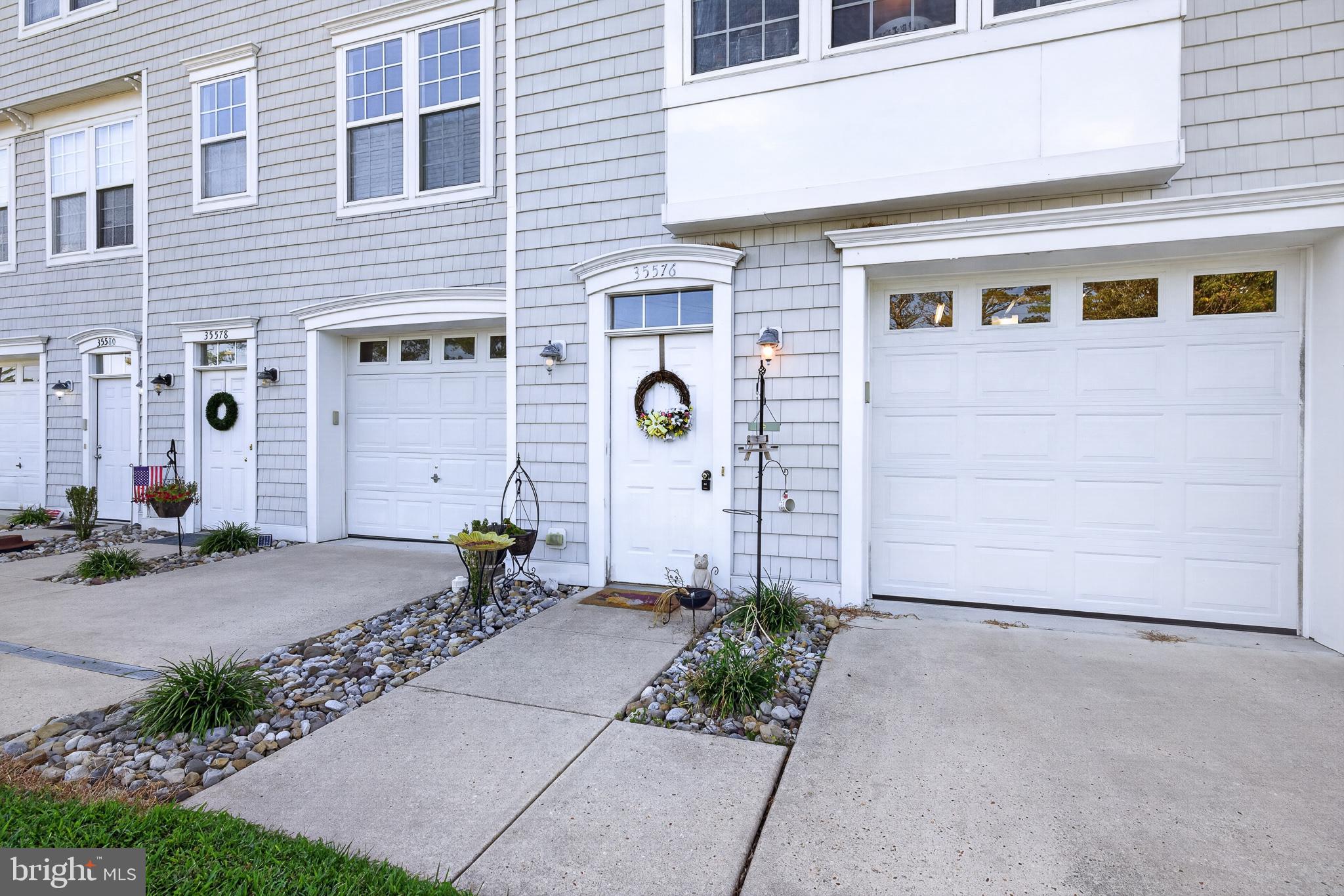 35576 N GLOUCESTER CIRCLE B13