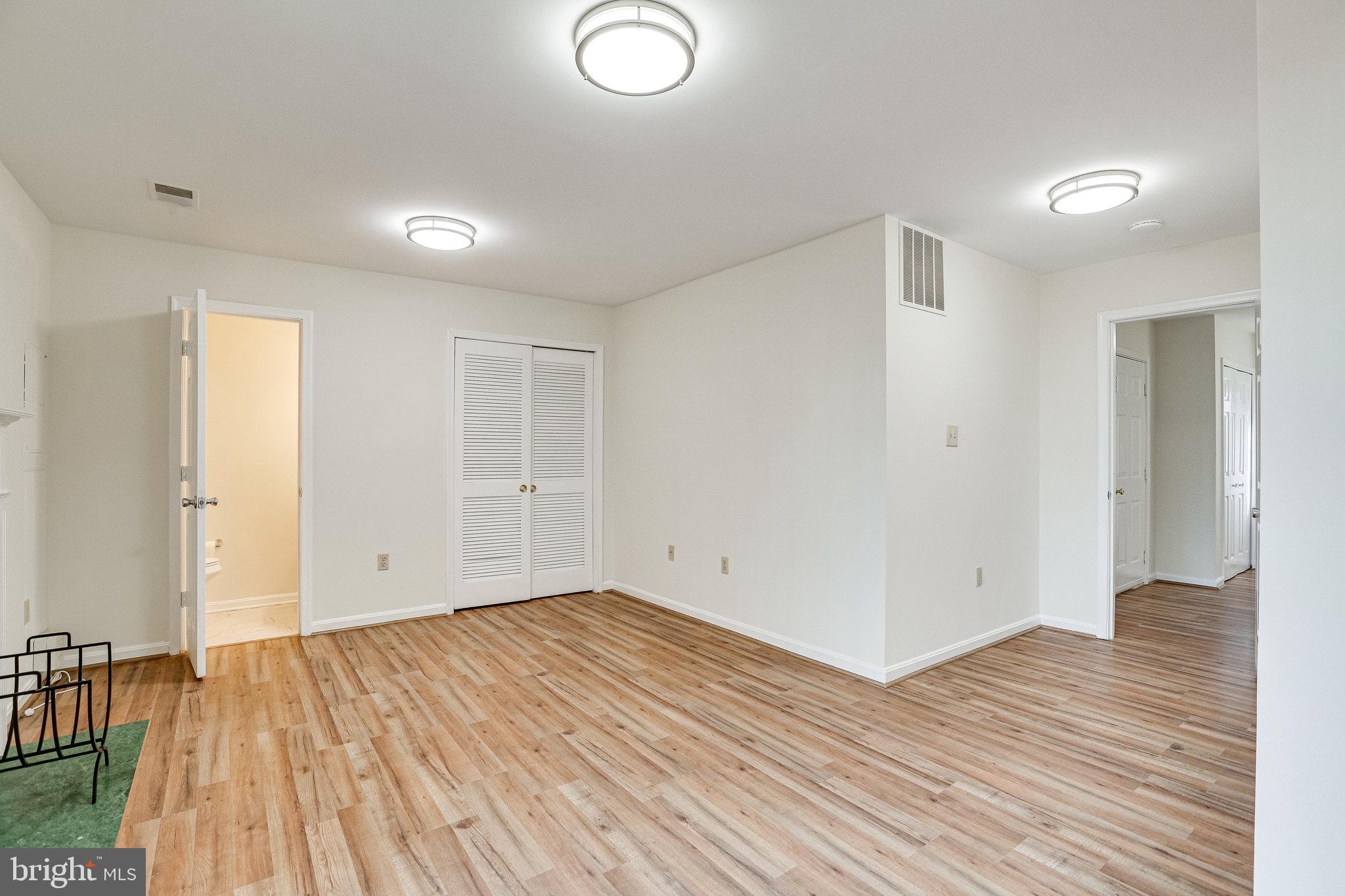 KINGSTOWNE - Residential