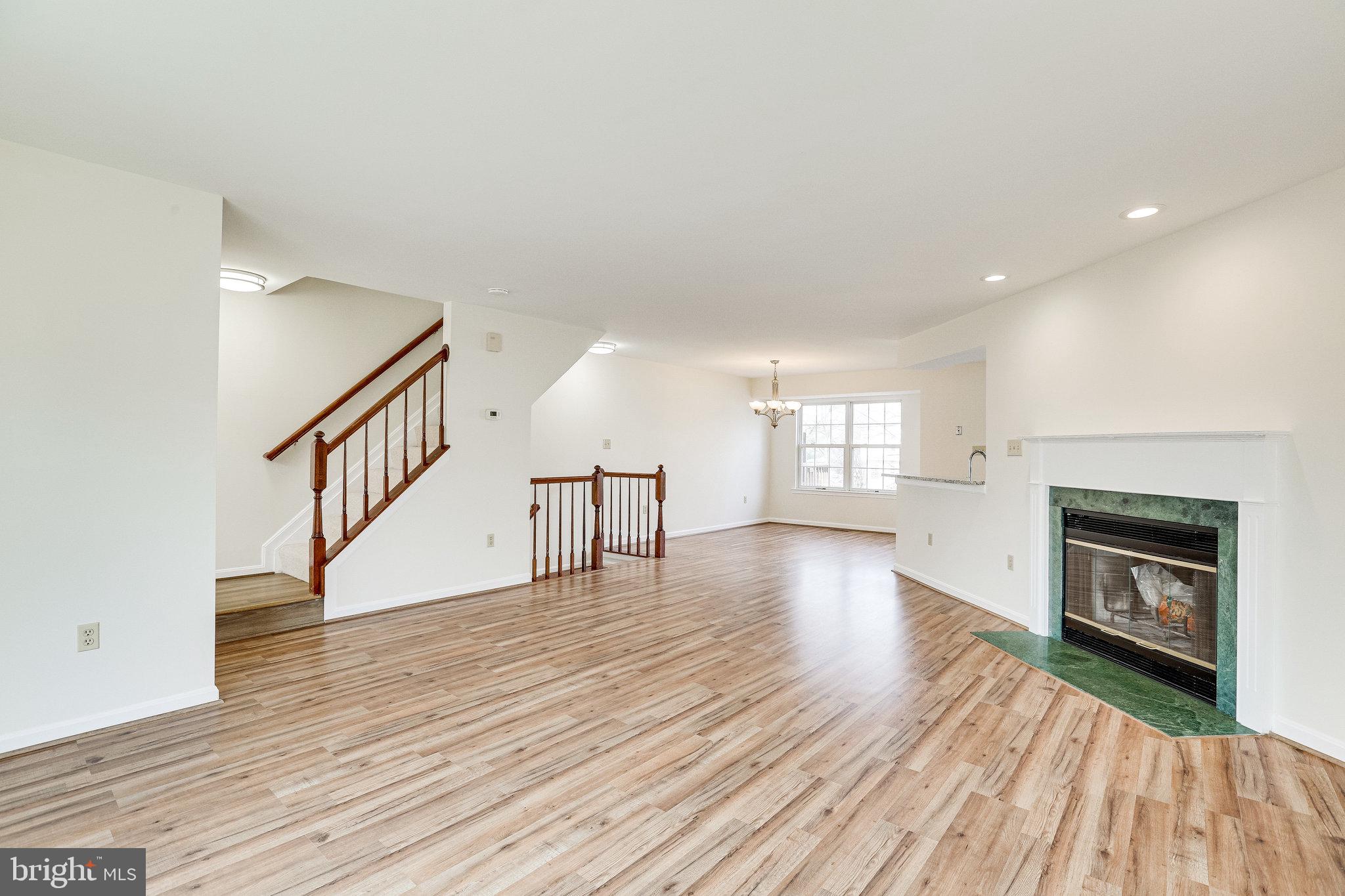 KINGSTOWNE - Residential