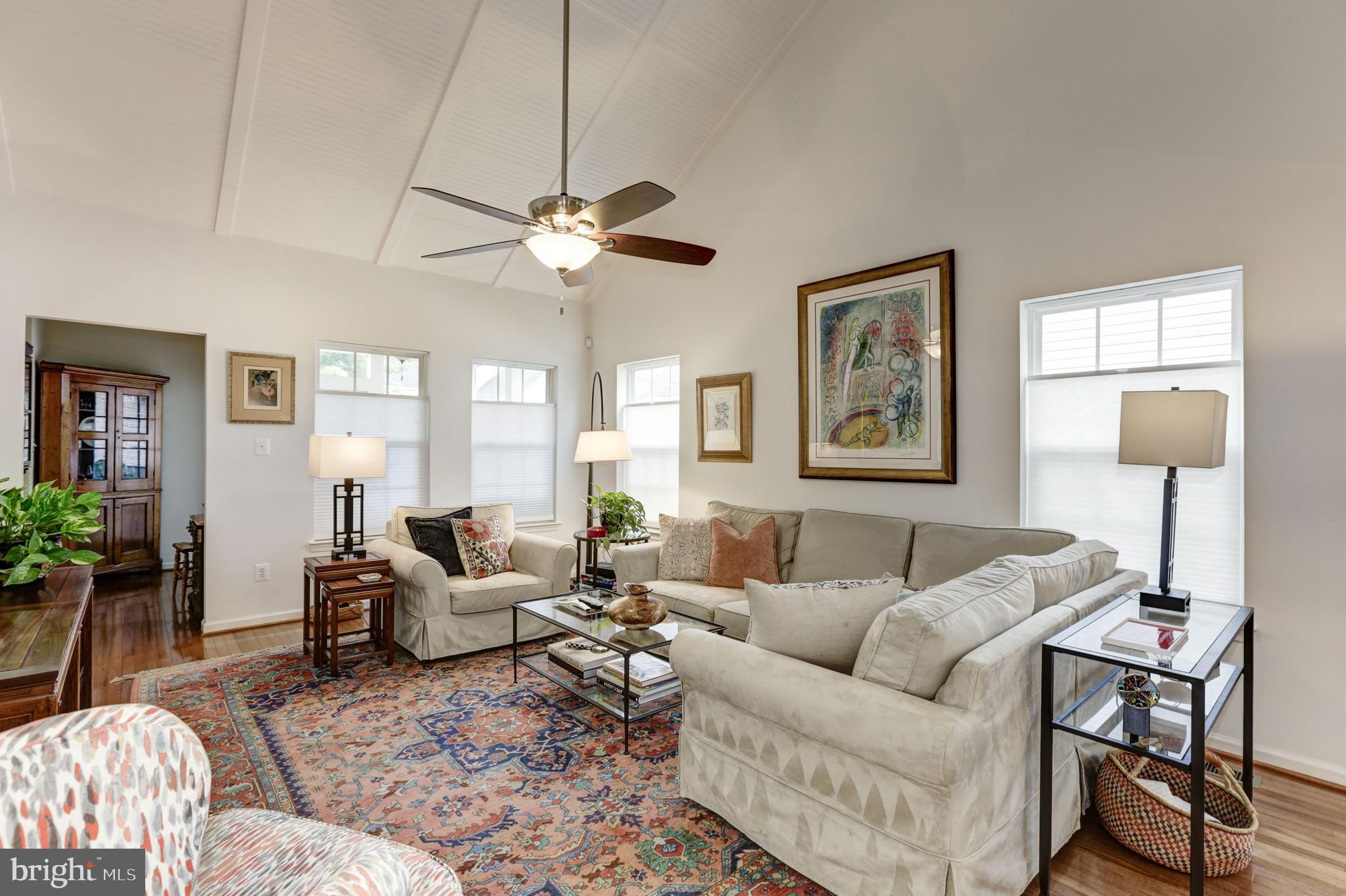 SOUTH RIDING - Residential