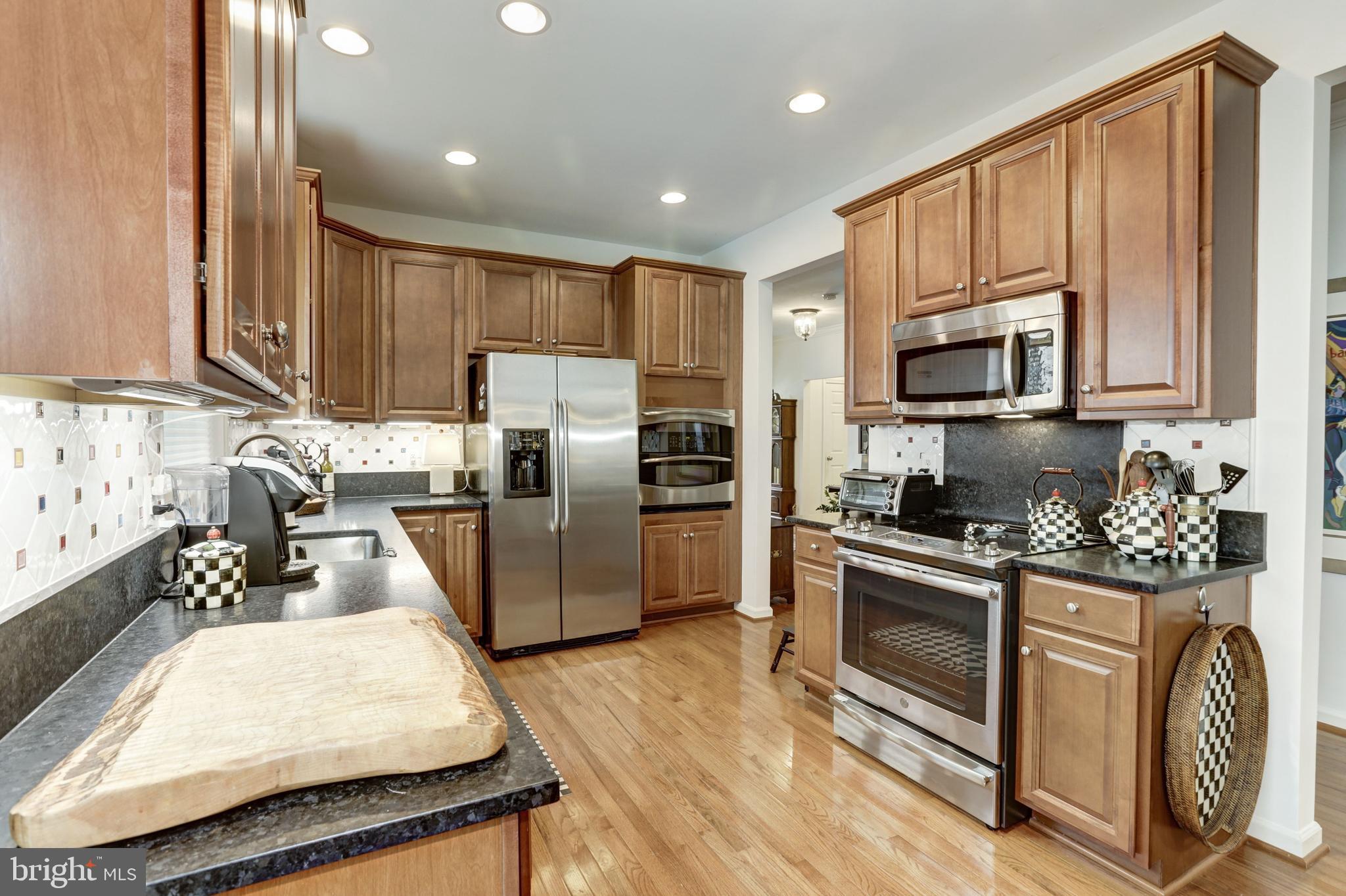 SOUTH RIDING - Residential