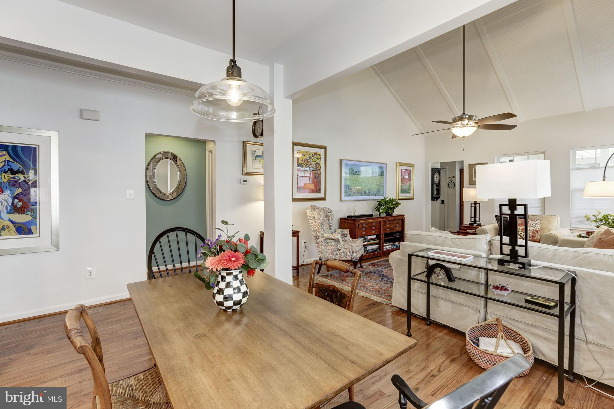 SOUTH RIDING - Residential