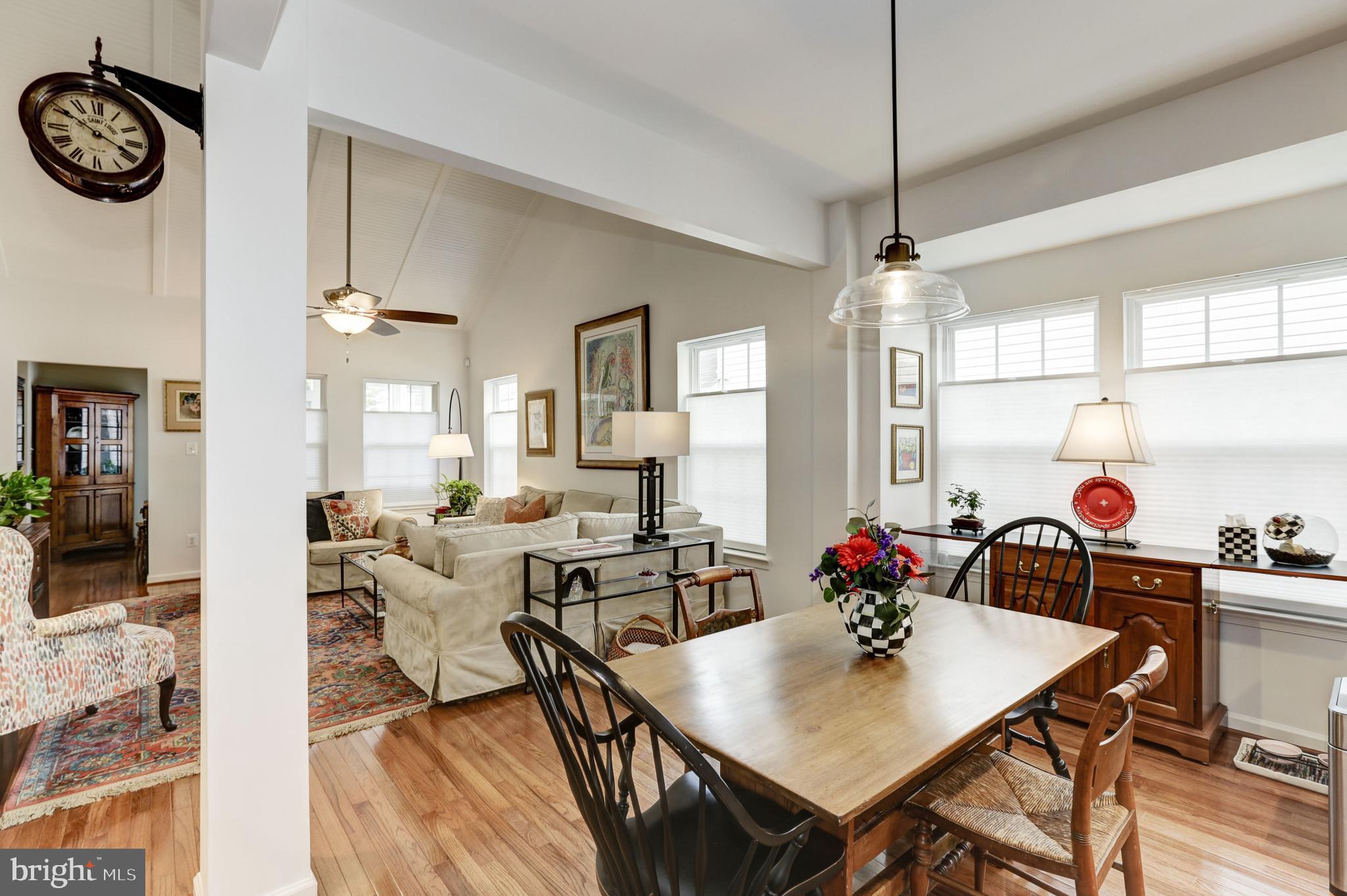 SOUTH RIDING - Residential