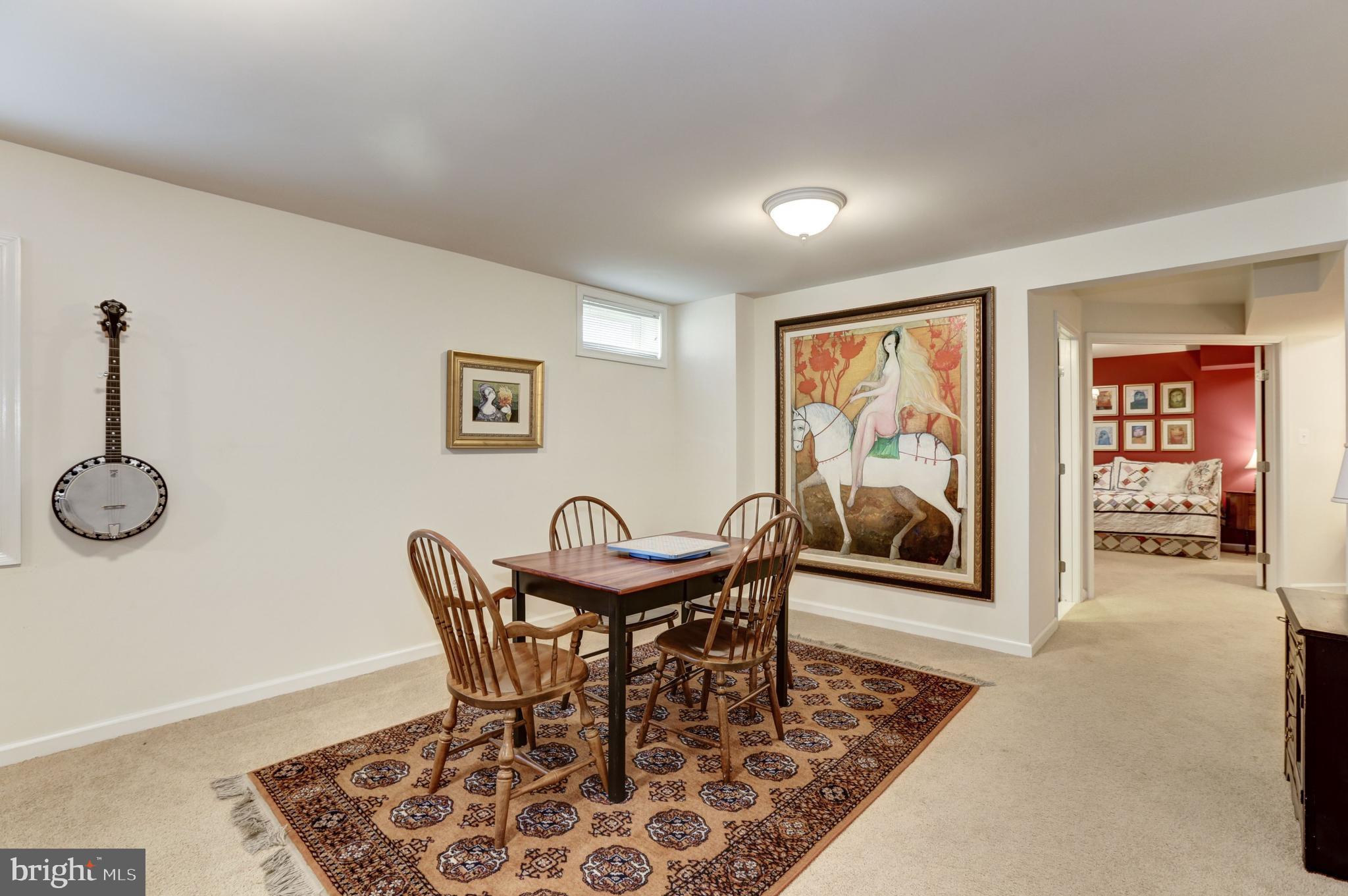 SOUTH RIDING - Residential