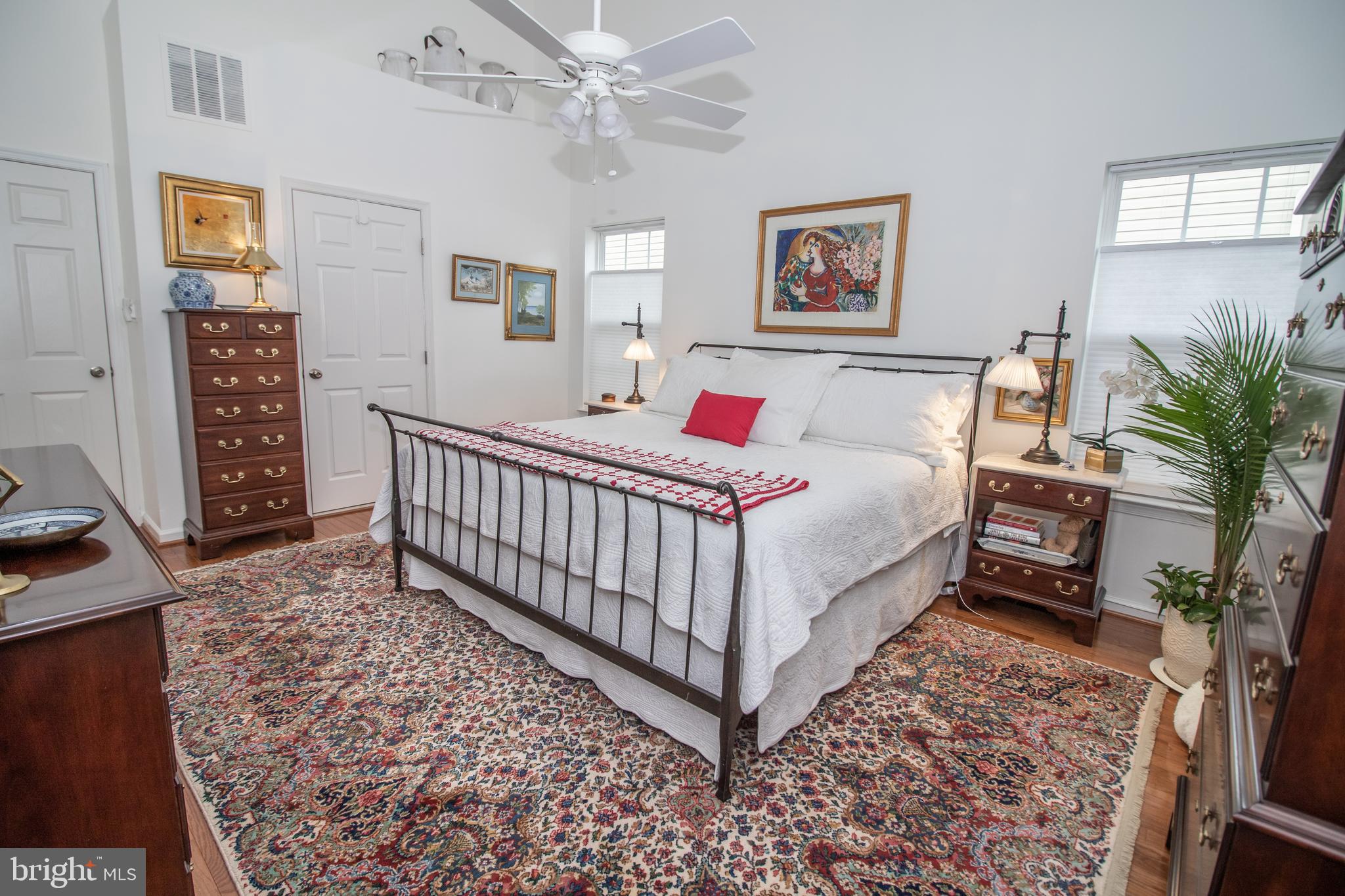 SOUTH RIDING - Residential