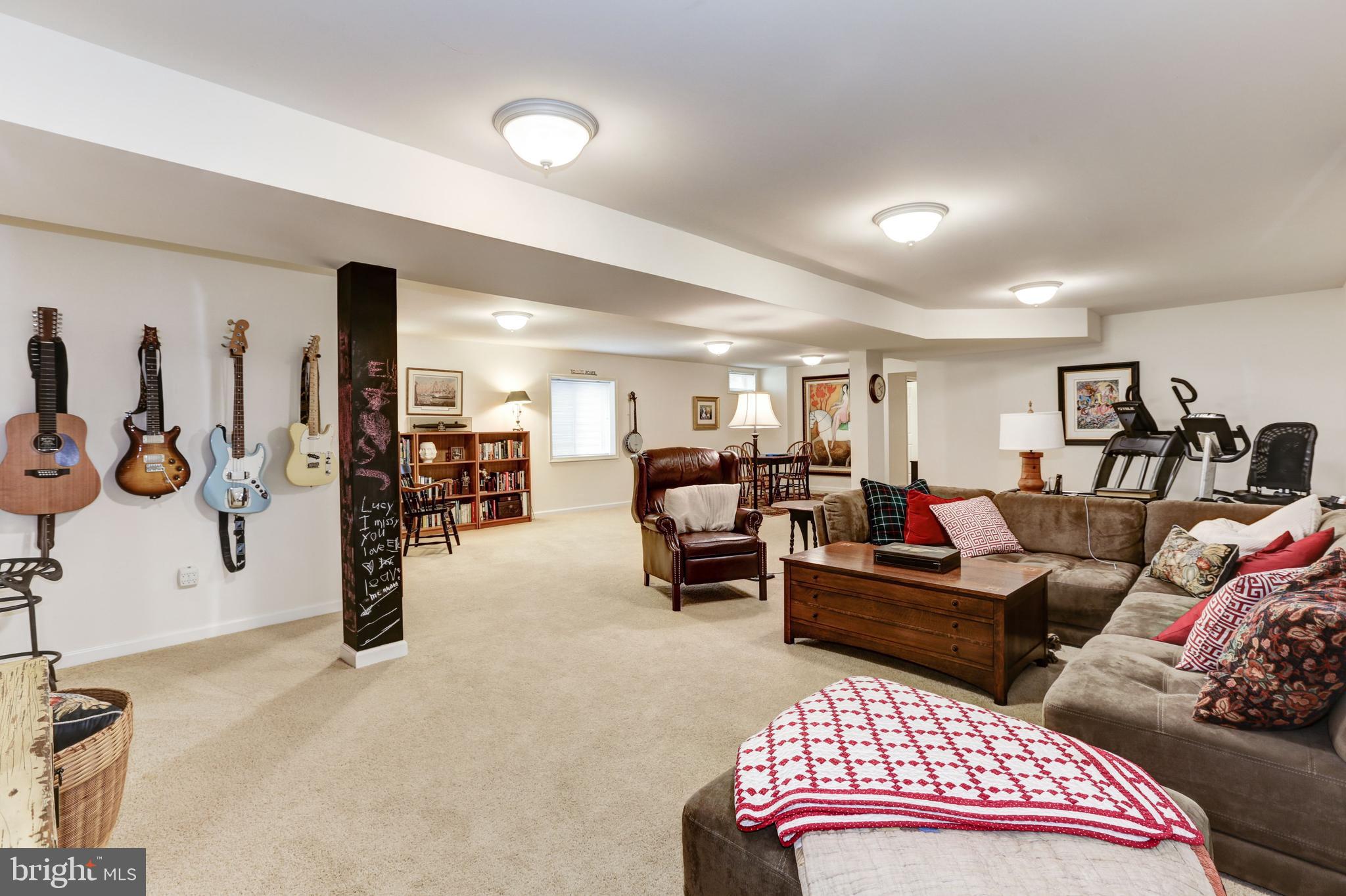 SOUTH RIDING - Residential