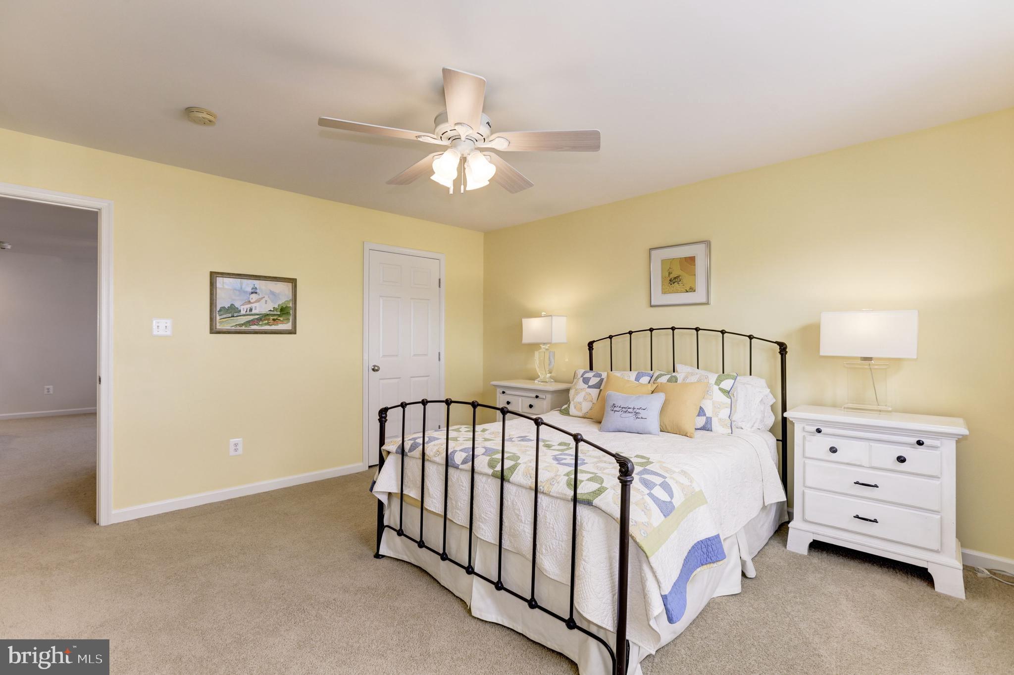 SOUTH RIDING - Residential