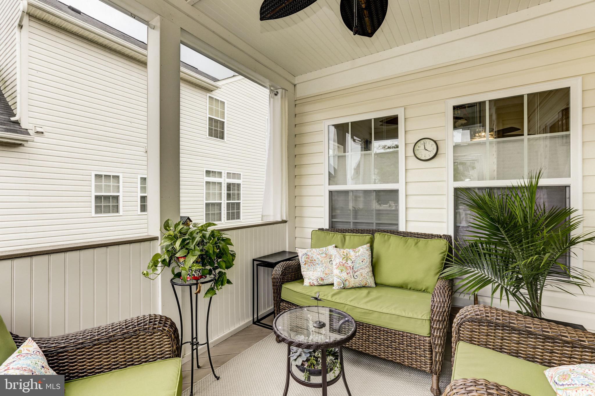 SOUTH RIDING - Residential