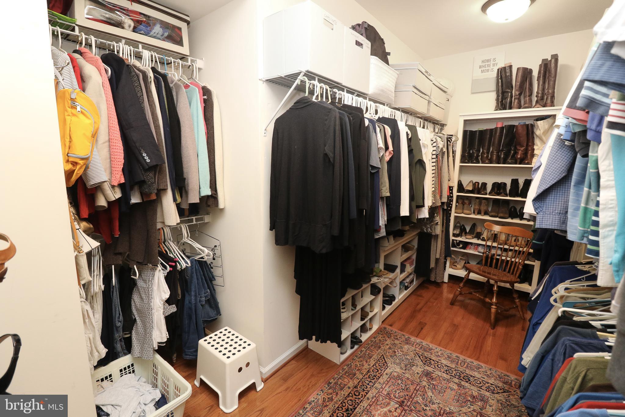 SOUTH RIDING - Residential