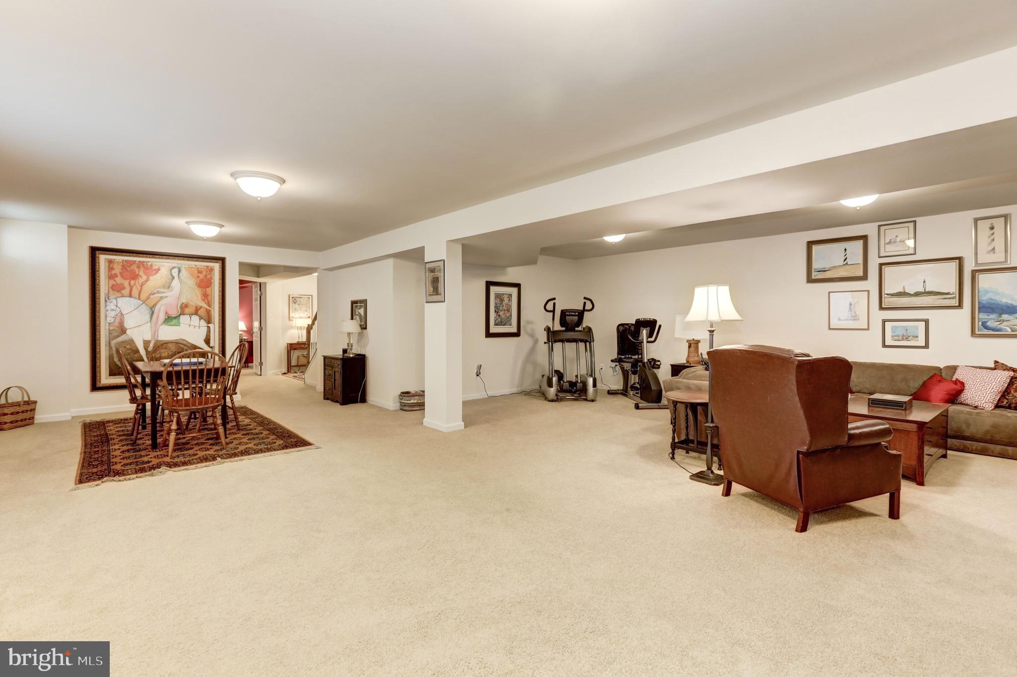 SOUTH RIDING - Residential