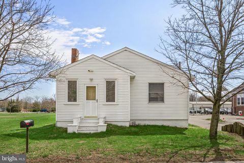 Photo of 1153 Marlkress Road, CHERRY HILL, NJ 08003 (MLS # NJCD2114300)