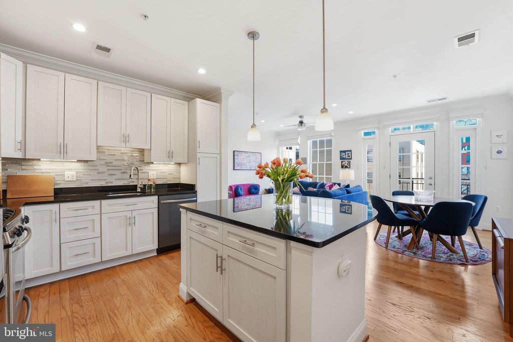 Photo of 1023 N Royal Street #305, ALEXANDRIA, VA 22314 (MLS # VAAX2055524)