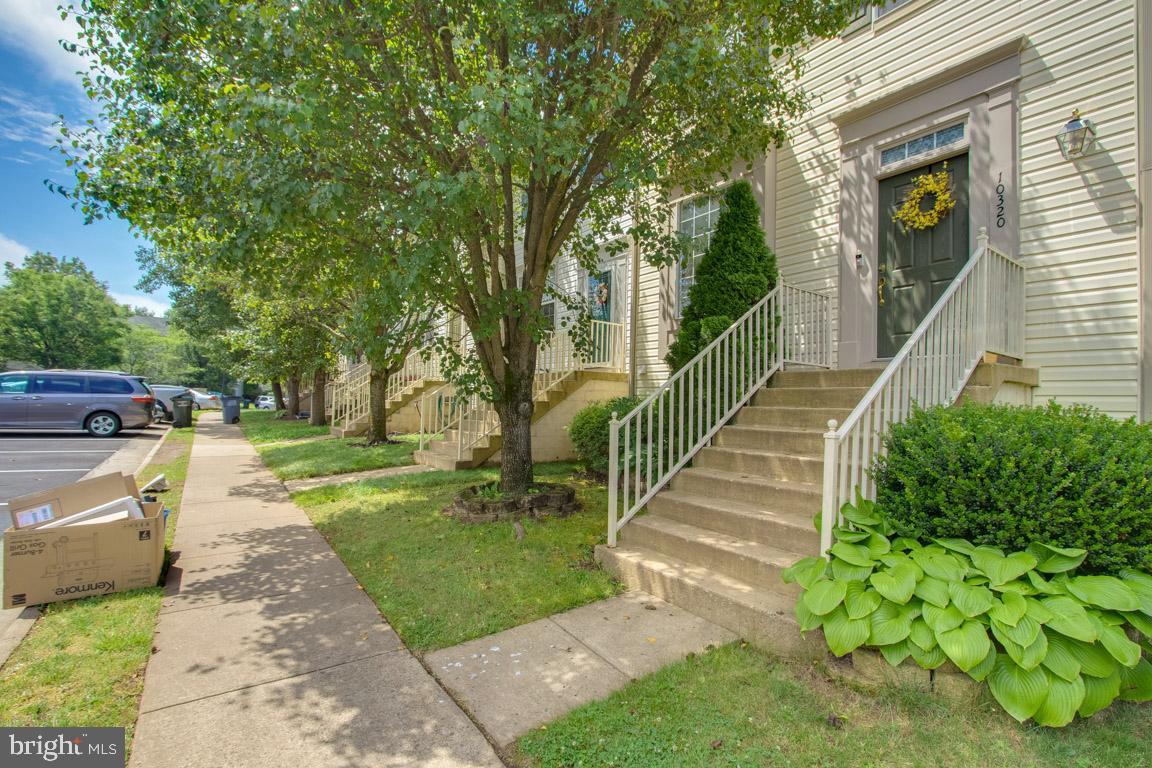 WELLINGTON/CLOVERHILL - Residential