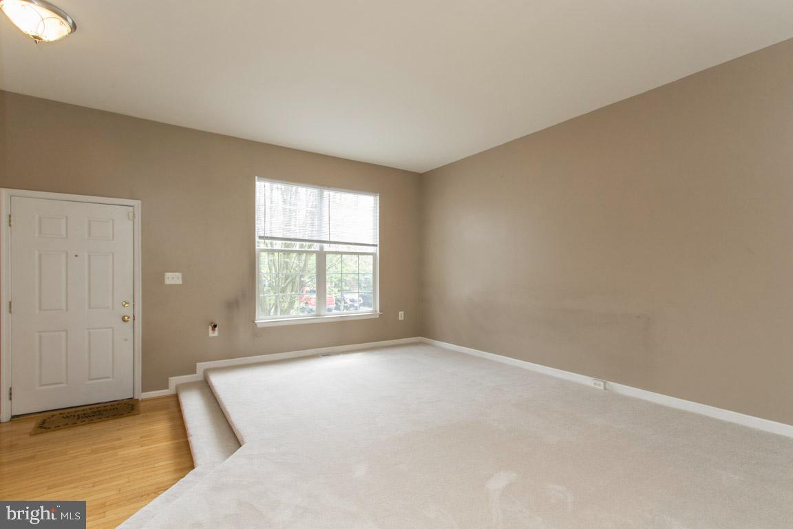 WELLINGTON/CLOVERHILL - Residential