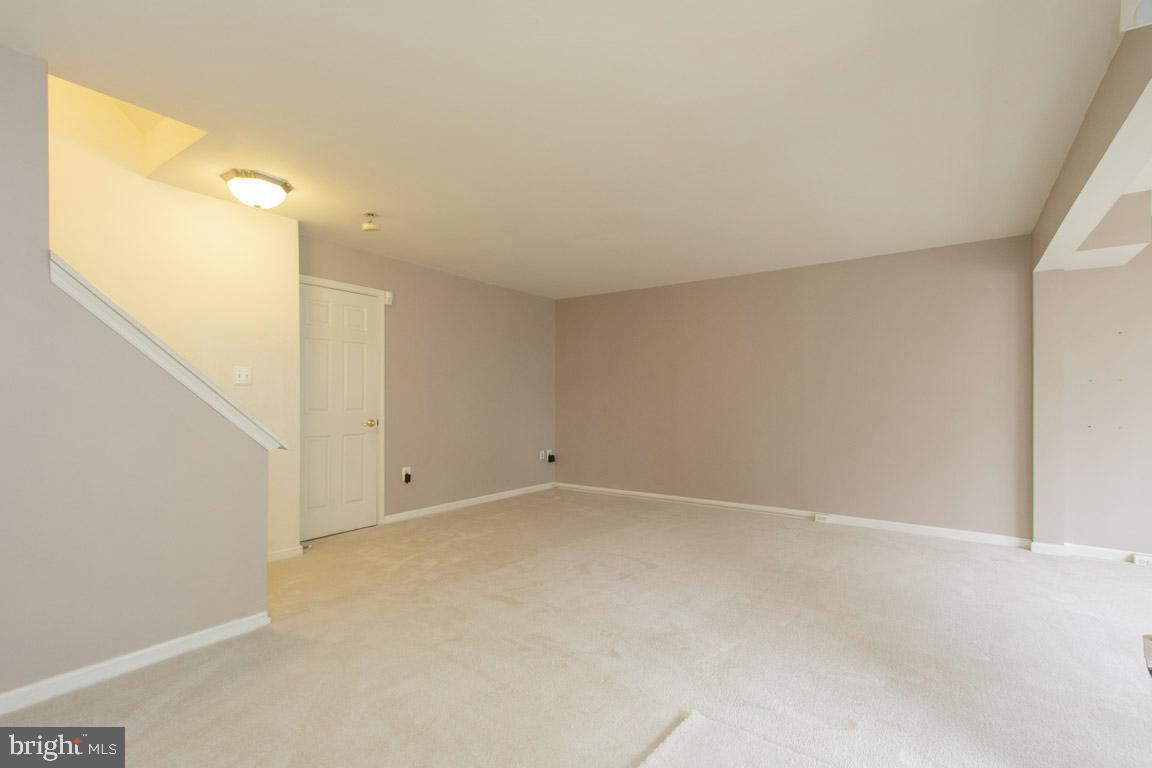 WELLINGTON/CLOVERHILL - Residential