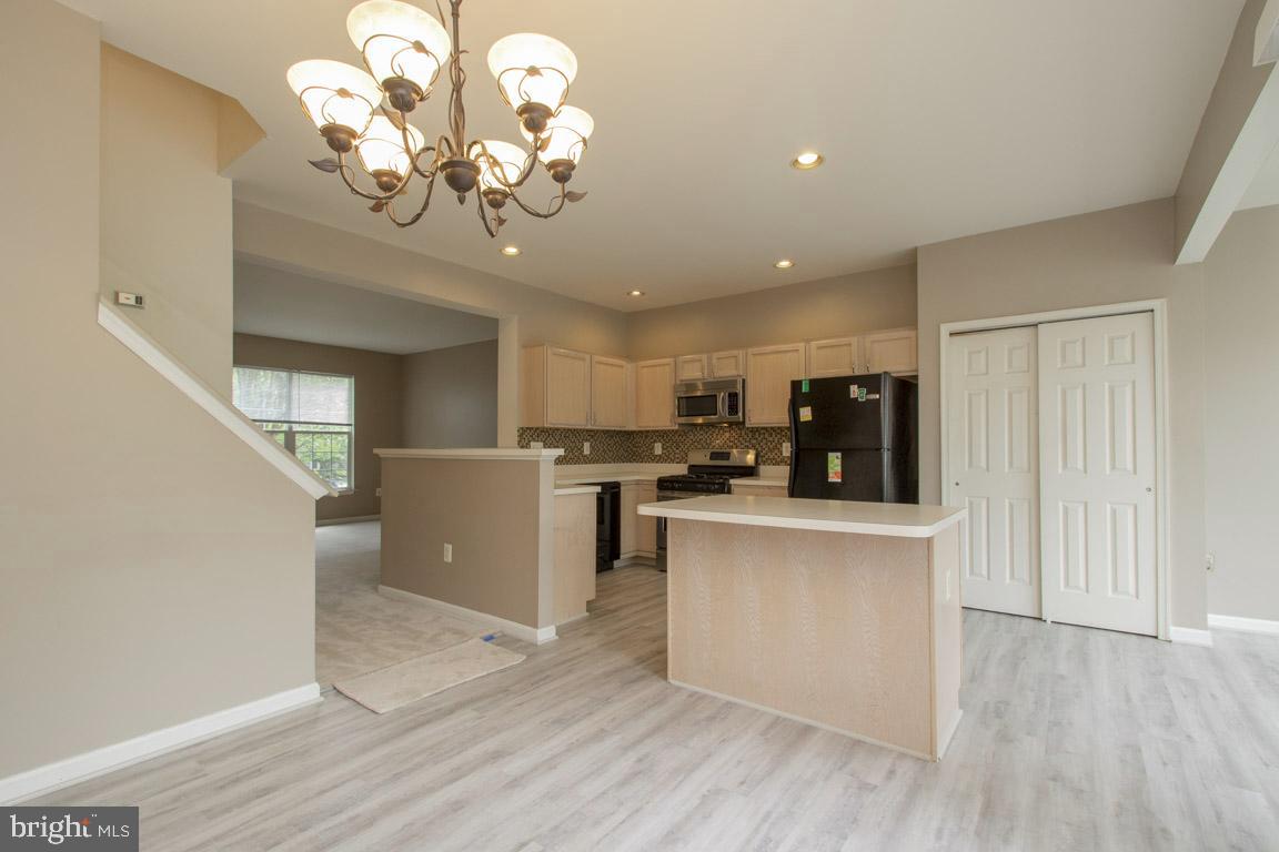 WELLINGTON/CLOVERHILL - Residential