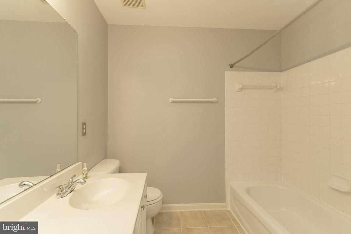 WELLINGTON/CLOVERHILL - Residential