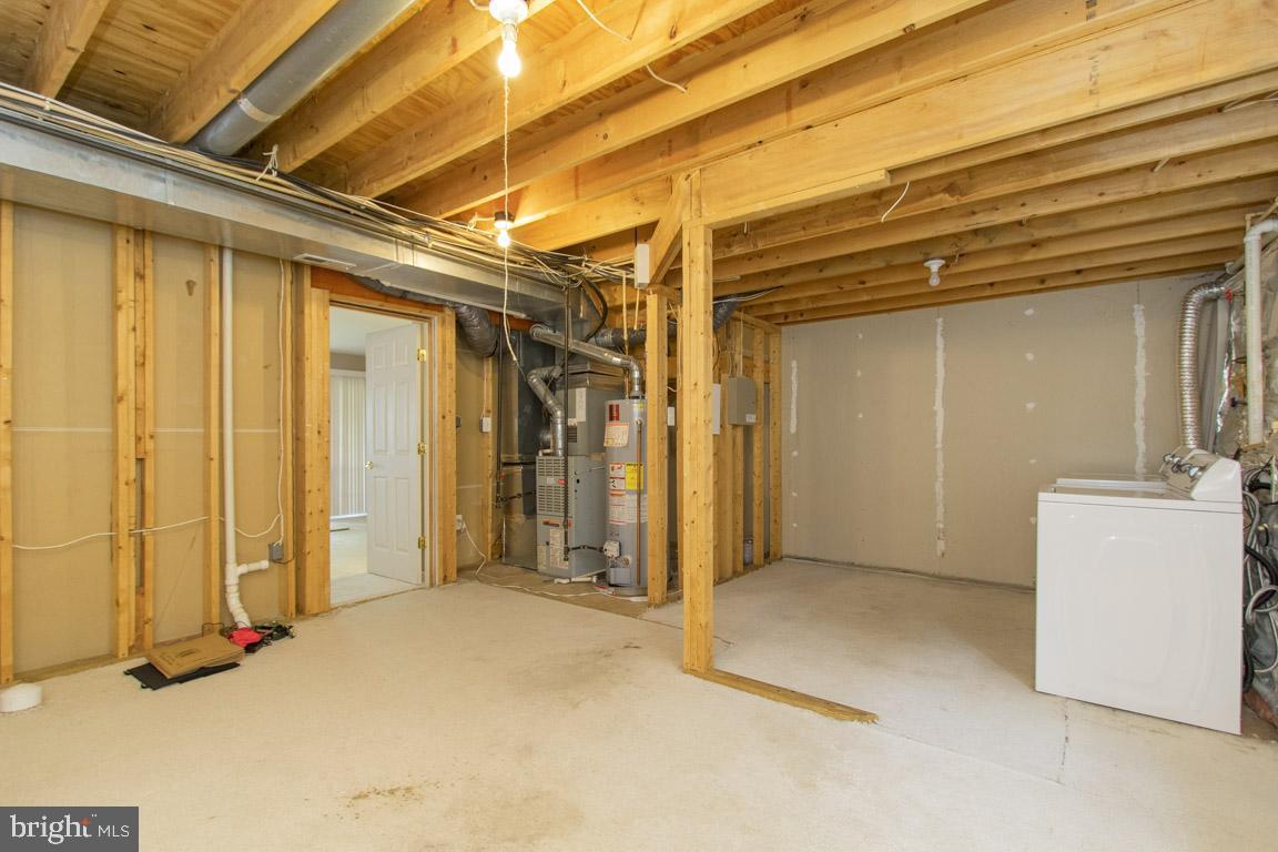 WELLINGTON/CLOVERHILL - Residential