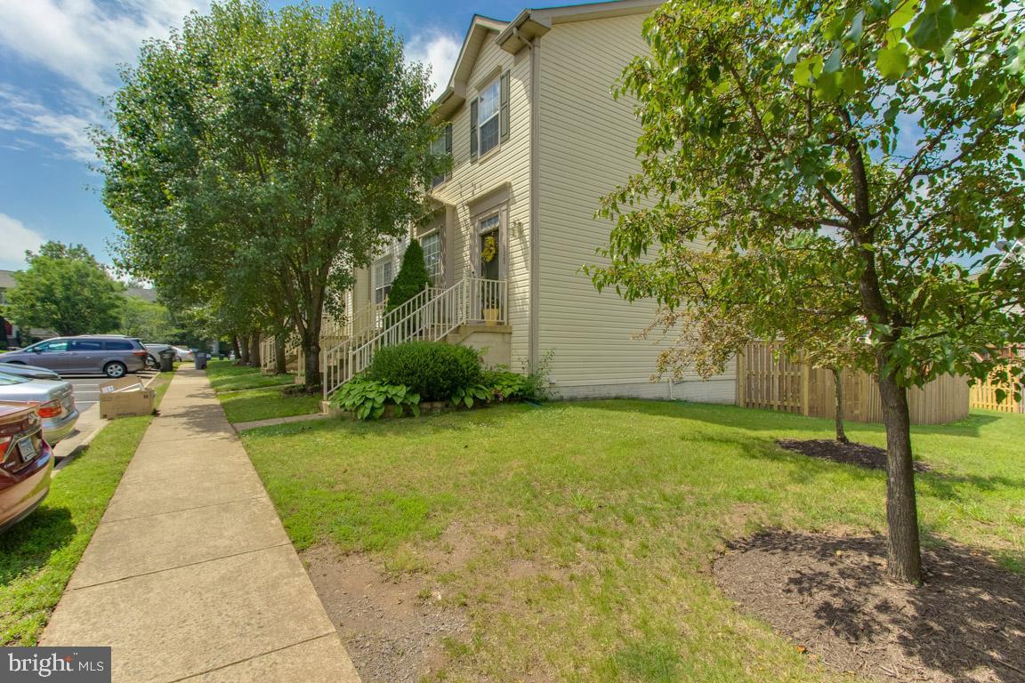 WELLINGTON/CLOVERHILL - Residential