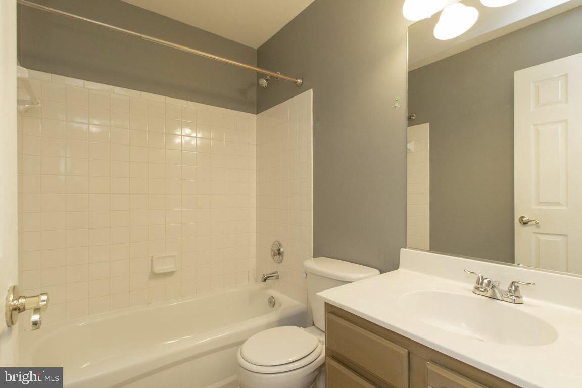 WELLINGTON/CLOVERHILL - Residential