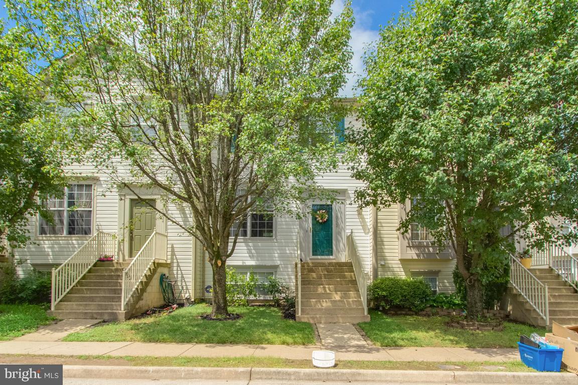 WELLINGTON/CLOVERHILL - Residential