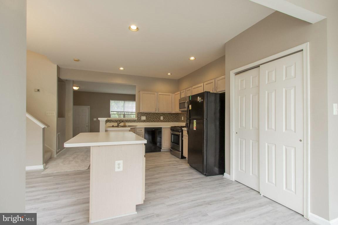 WELLINGTON/CLOVERHILL - Residential