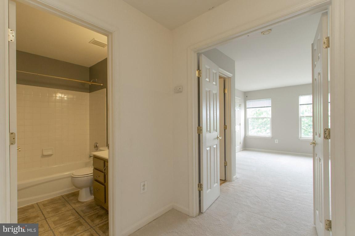 WELLINGTON/CLOVERHILL - Residential