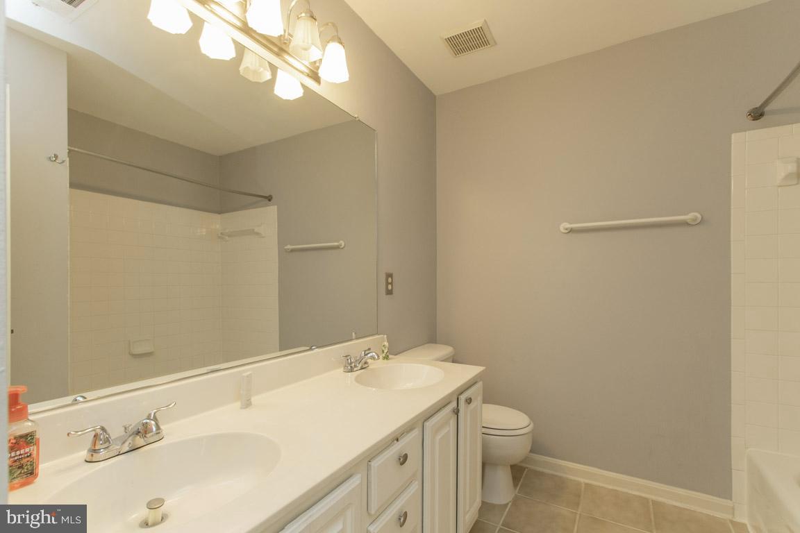 WELLINGTON/CLOVERHILL - Residential