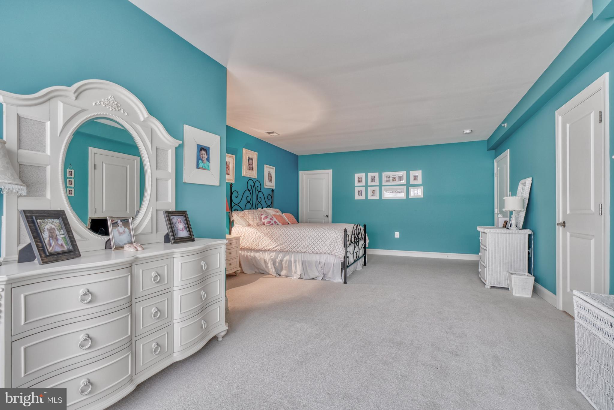 ROCKLAND RIDGE - Residential