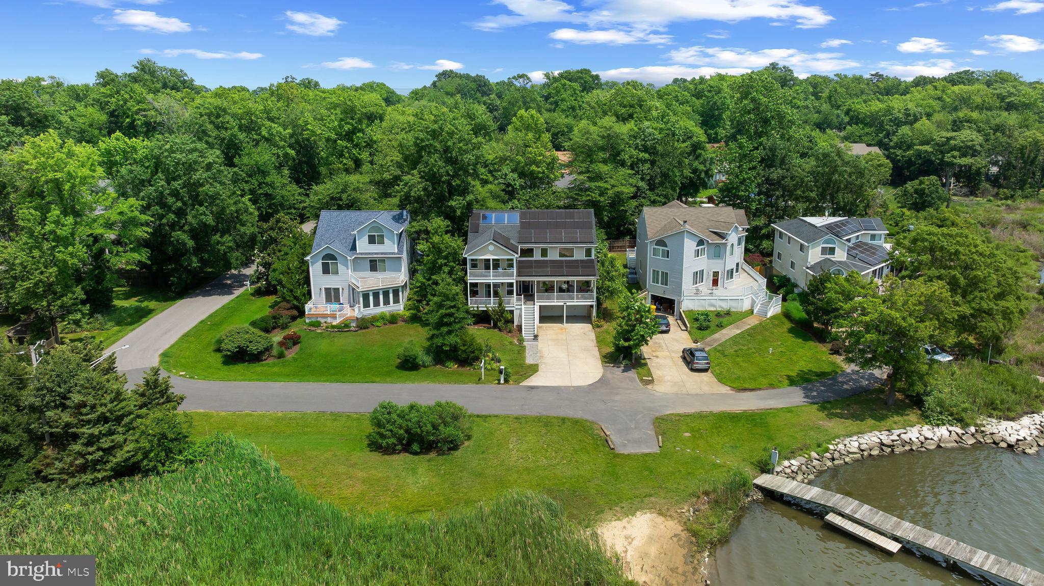 ARUNDEL ON THE BAY - Residential