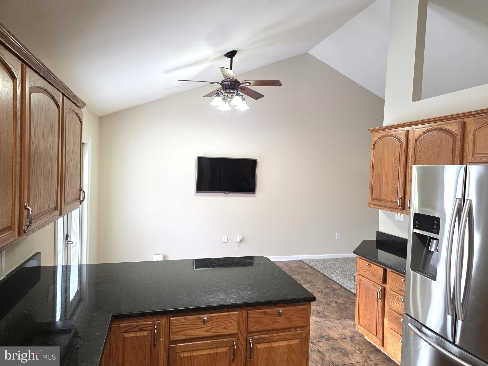 HILLS CORNER ESTATES - Residential