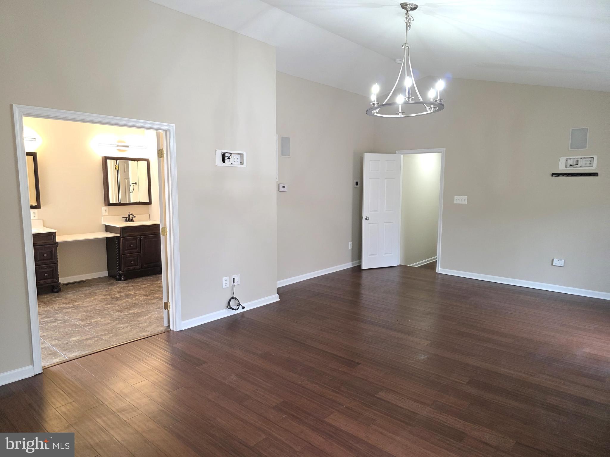 HILLS CORNER ESTATES - Residential