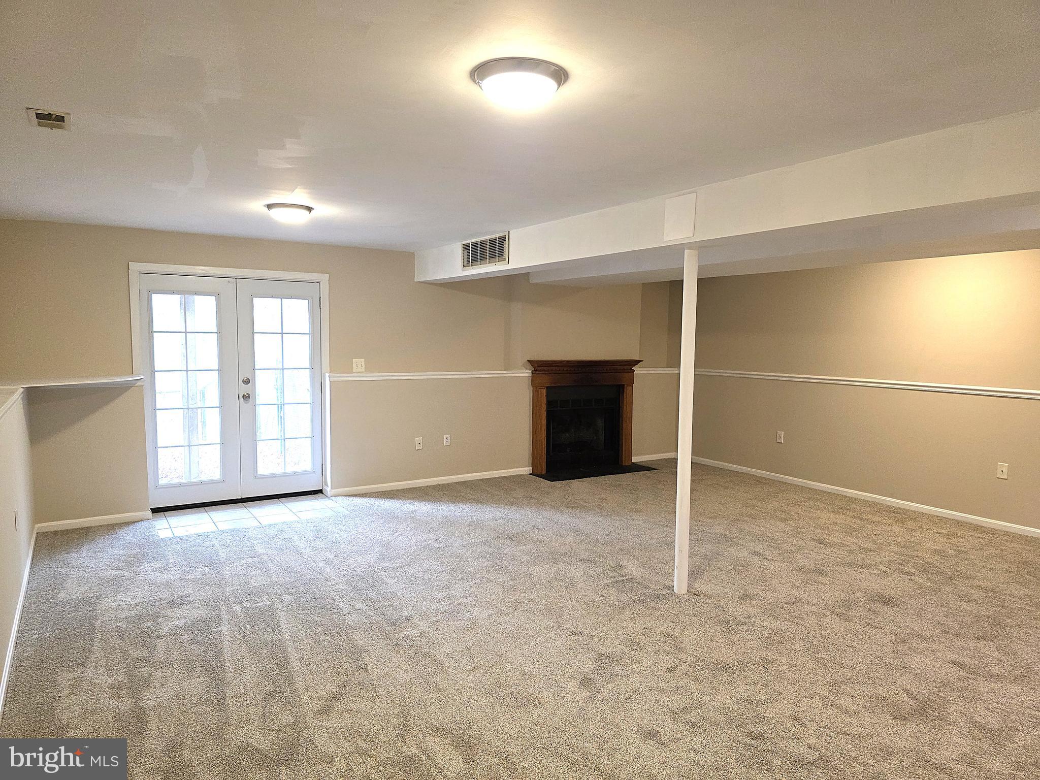 HILLS CORNER ESTATES - Residential