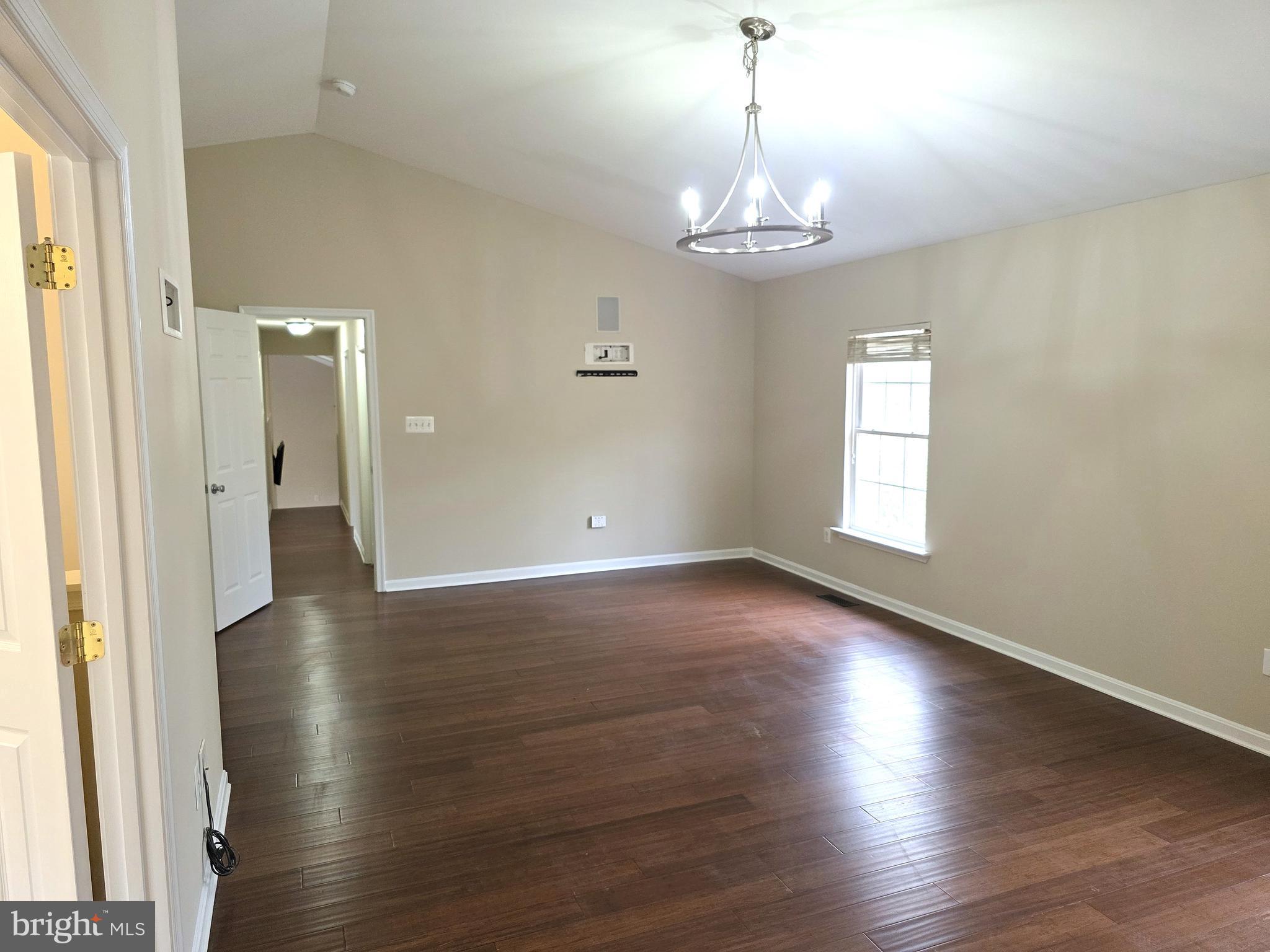 HILLS CORNER ESTATES - Residential