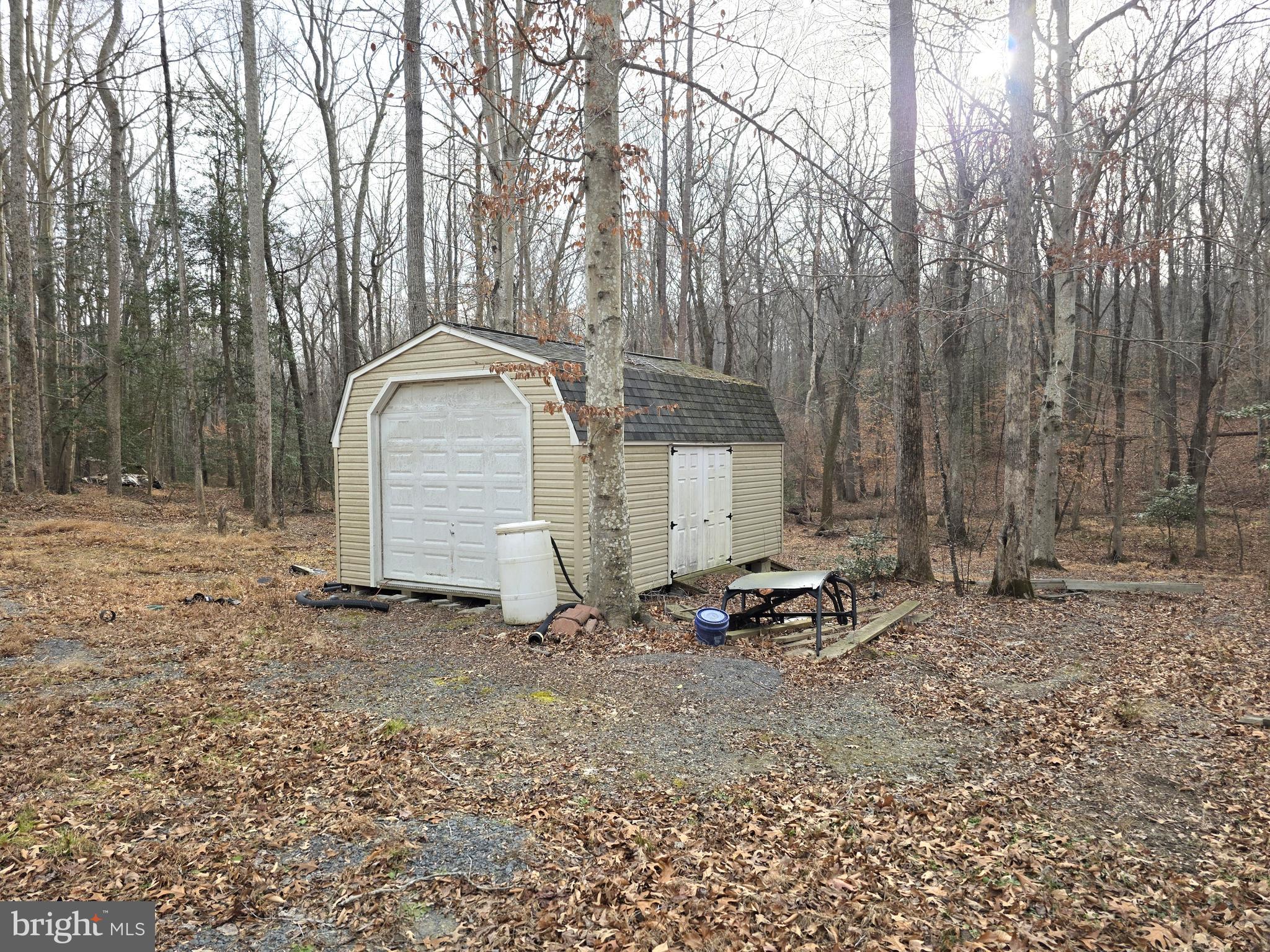 HILLS CORNER ESTATES - Residential