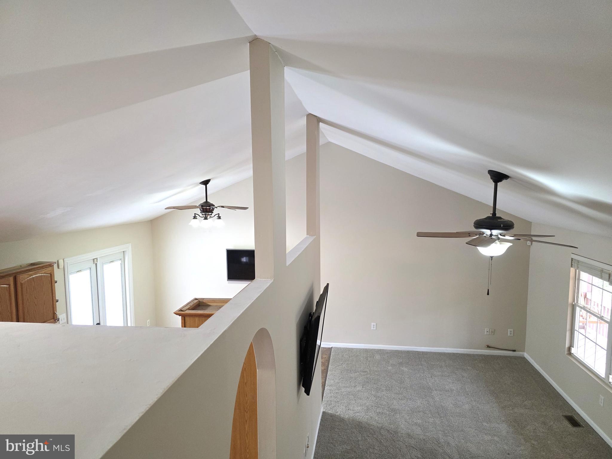 HILLS CORNER ESTATES - Residential