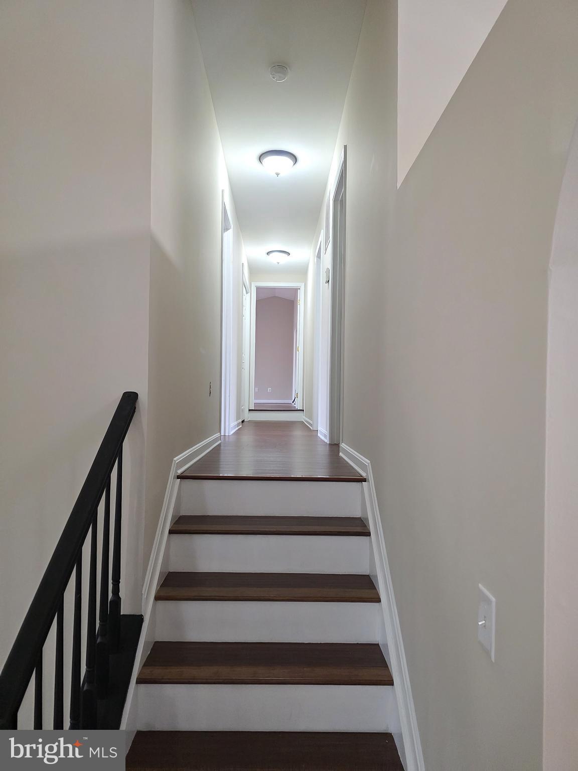 HILLS CORNER ESTATES - Residential