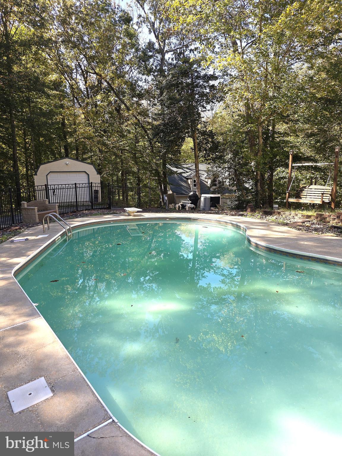 HILLS CORNER ESTATES - Residential