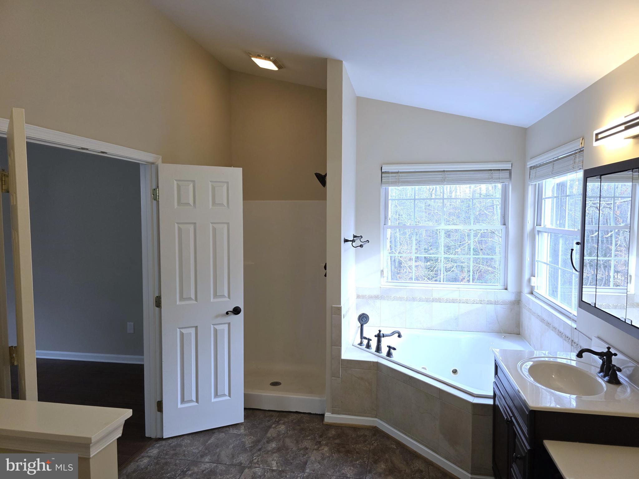 HILLS CORNER ESTATES - Residential