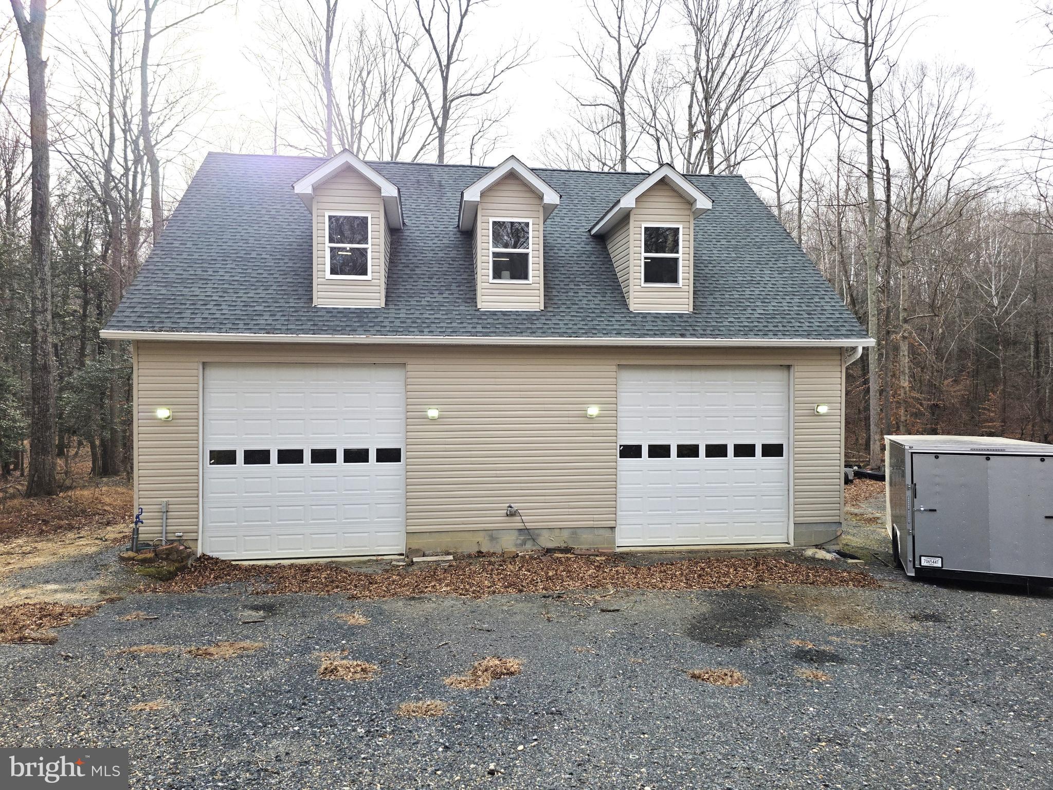 HILLS CORNER ESTATES - Residential