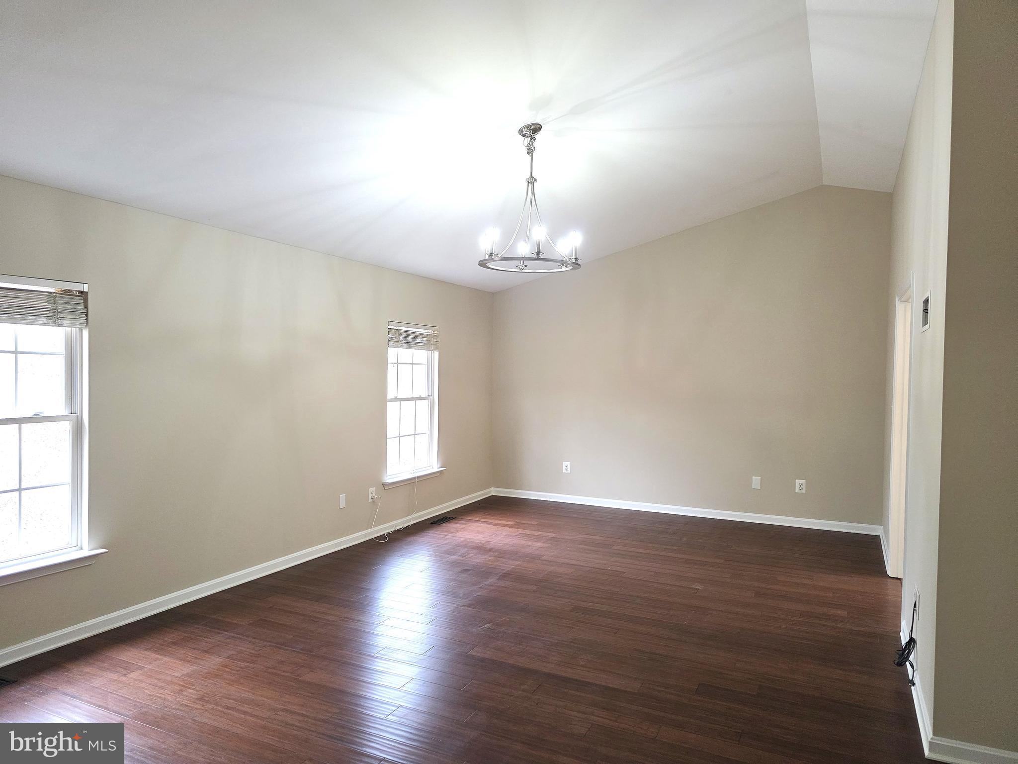 HILLS CORNER ESTATES - Residential