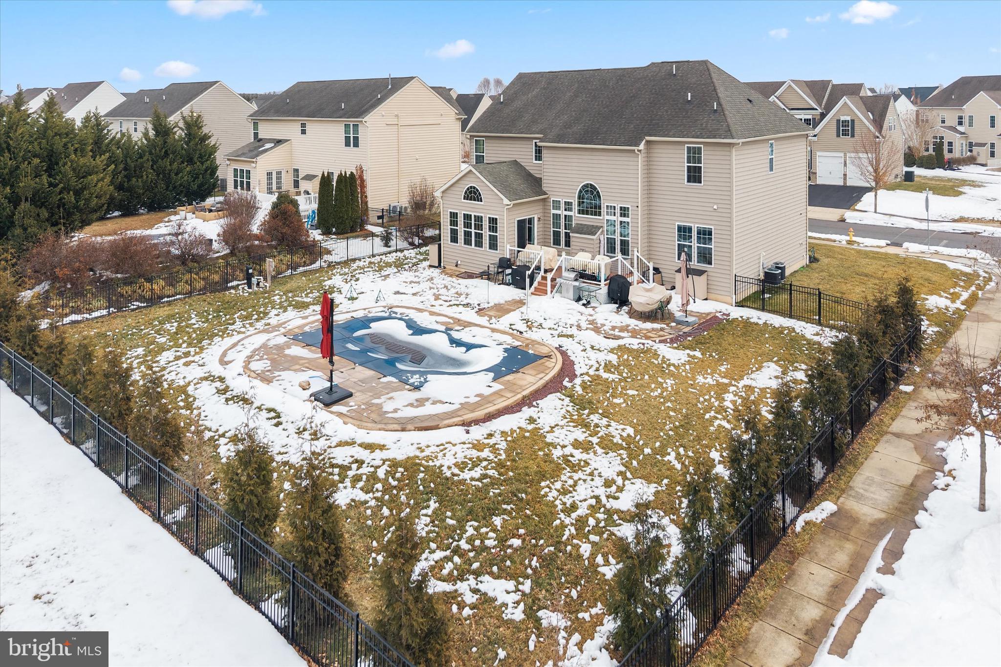 ESTATES AT ST ANNE - Residential