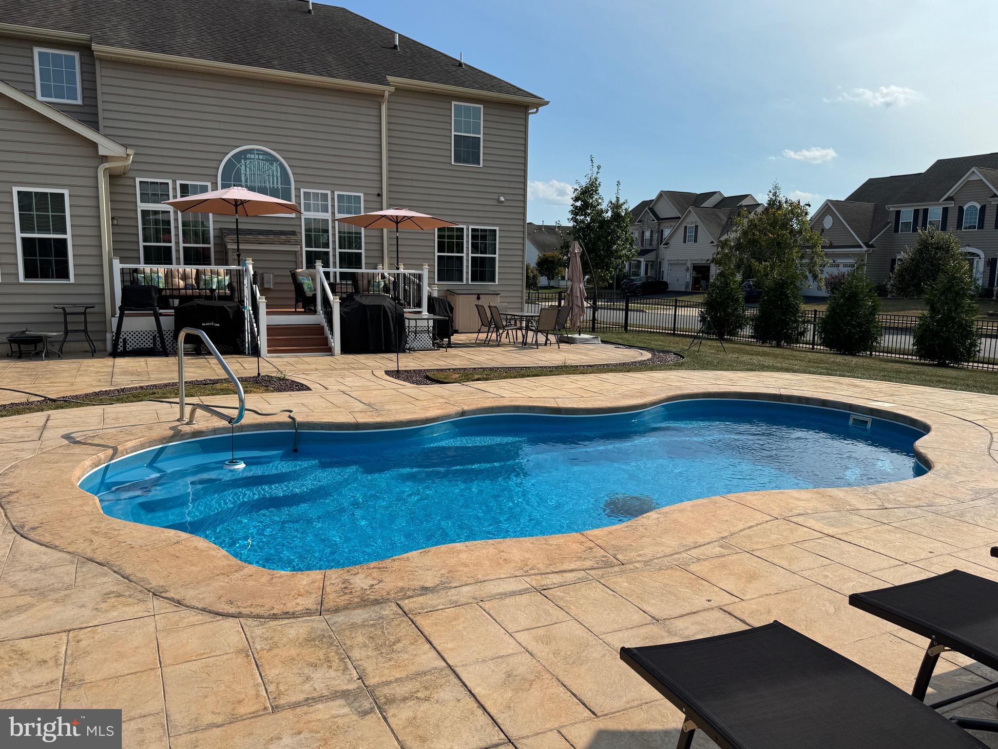 ESTATES AT ST ANNE - Residential