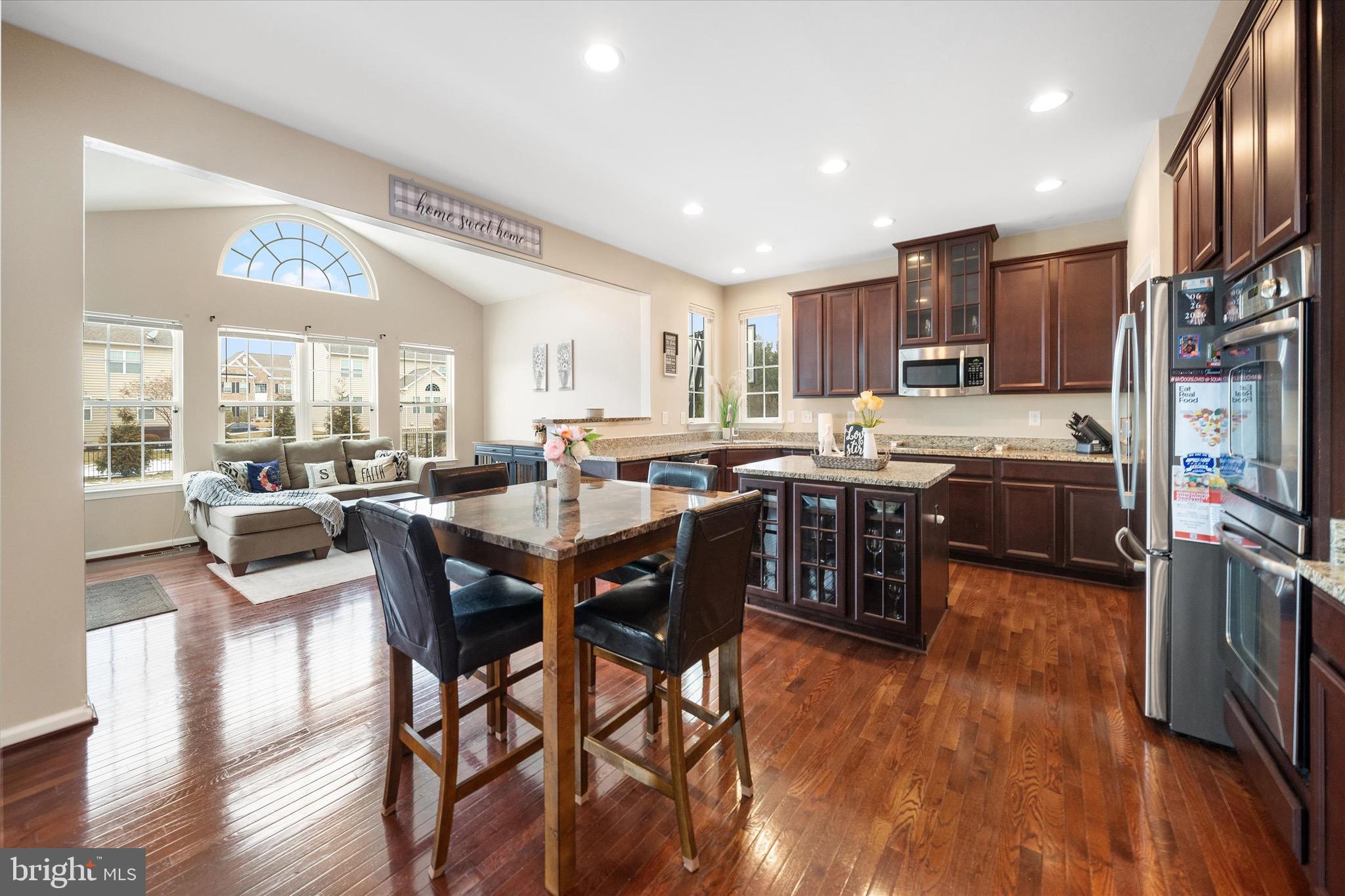 ESTATES AT ST ANNE - Residential