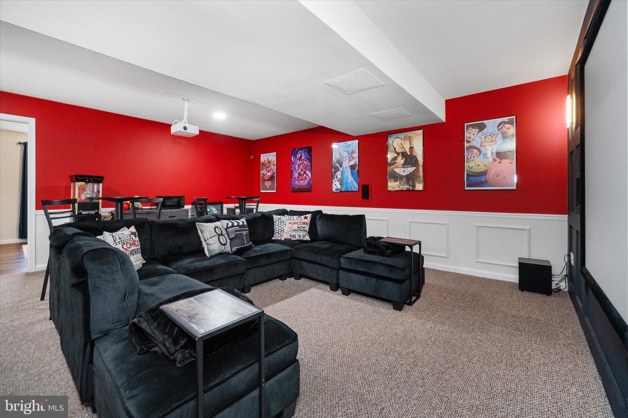 ESTATES AT ST ANNE - Residential