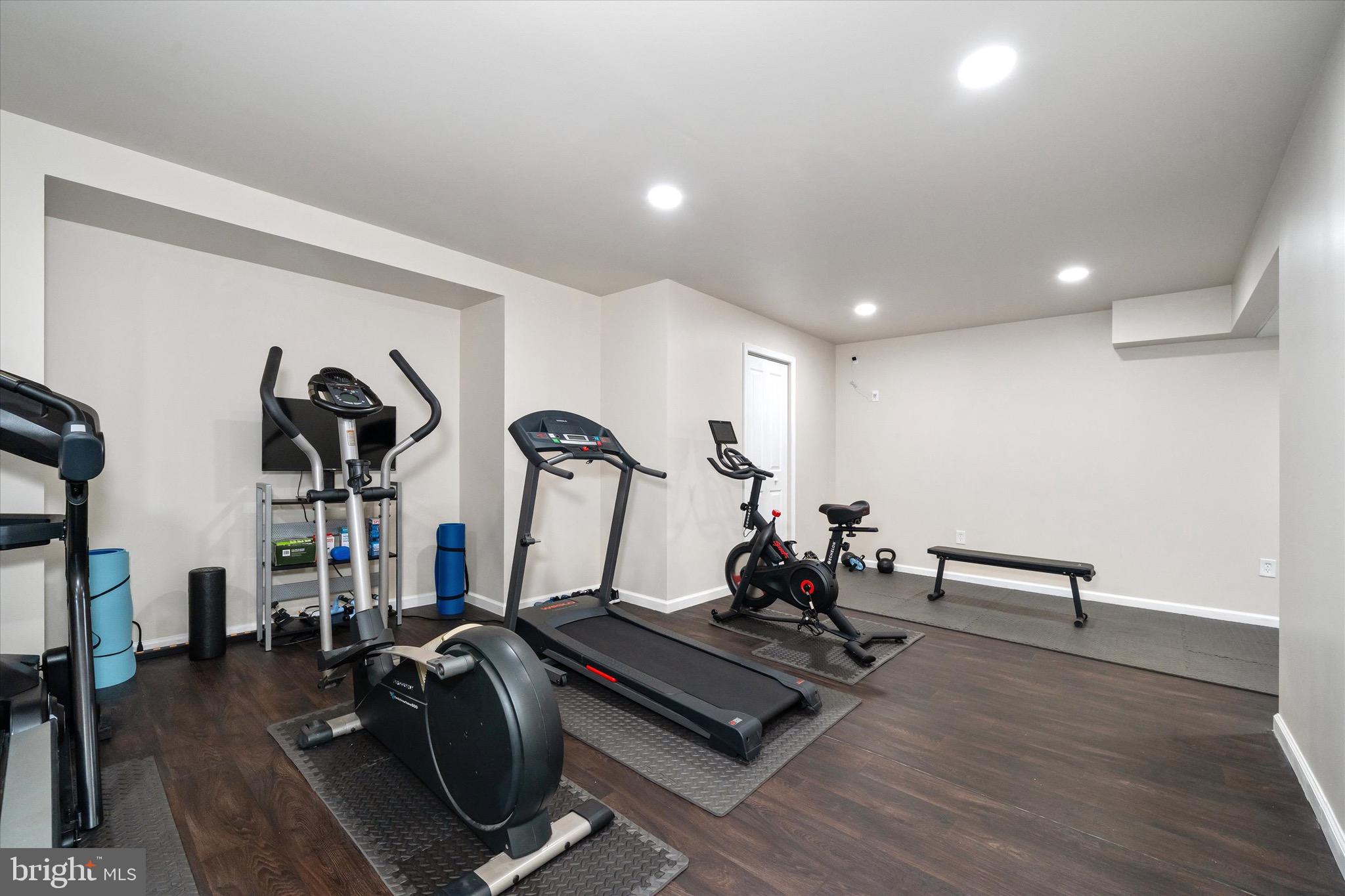 ESTATES AT ST ANNE - Residential