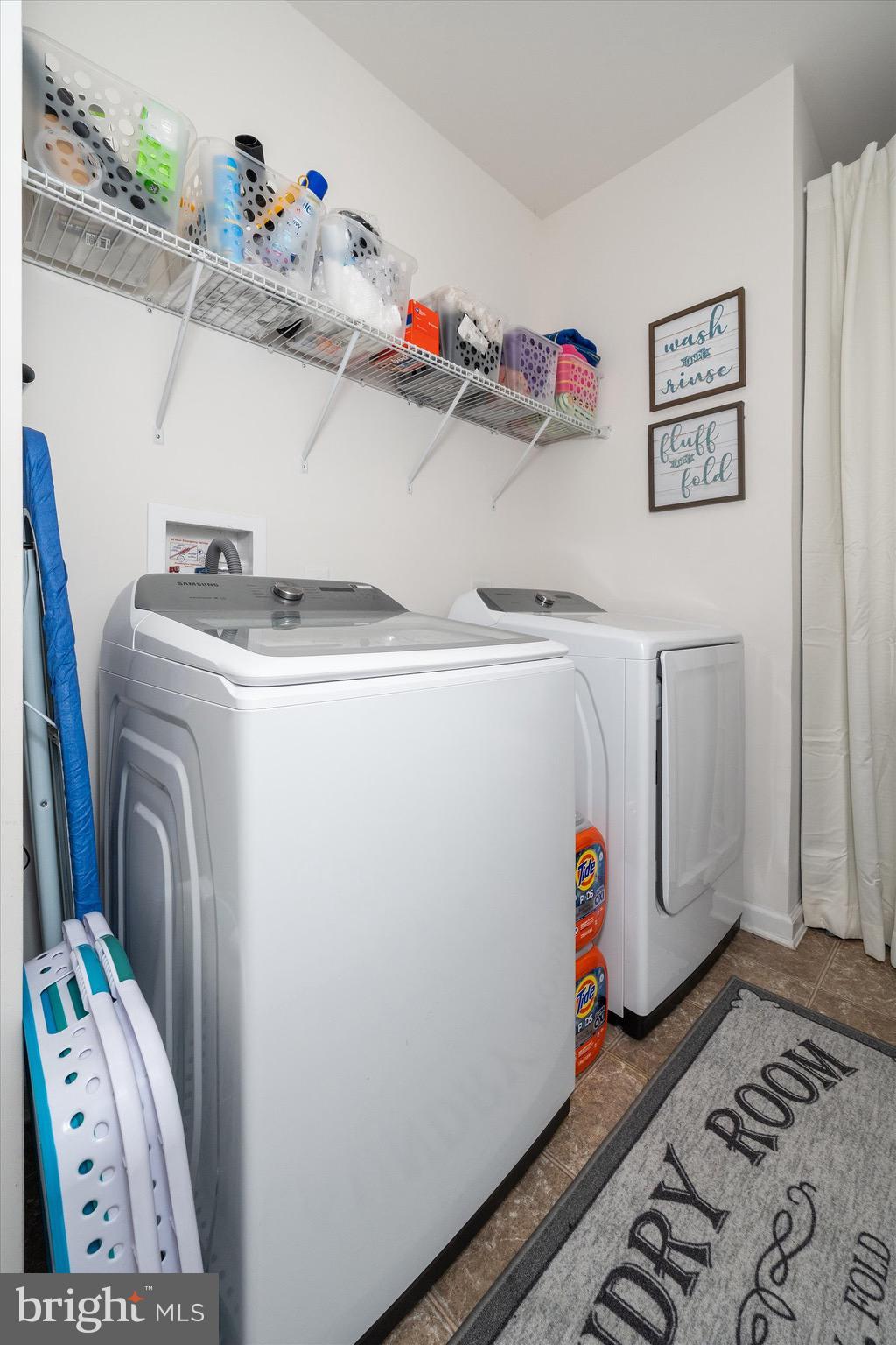 ESTATES AT ST ANNE - Residential