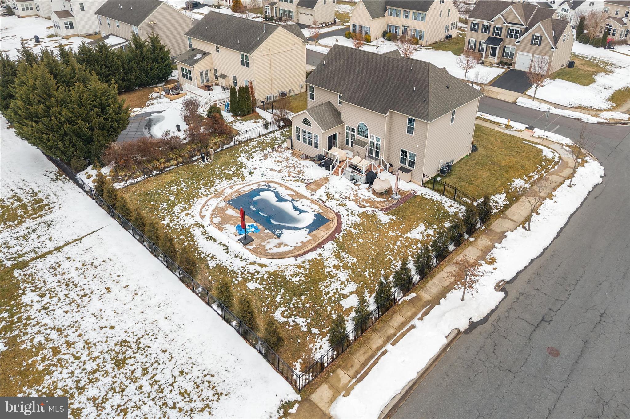 ESTATES AT ST ANNE - Residential